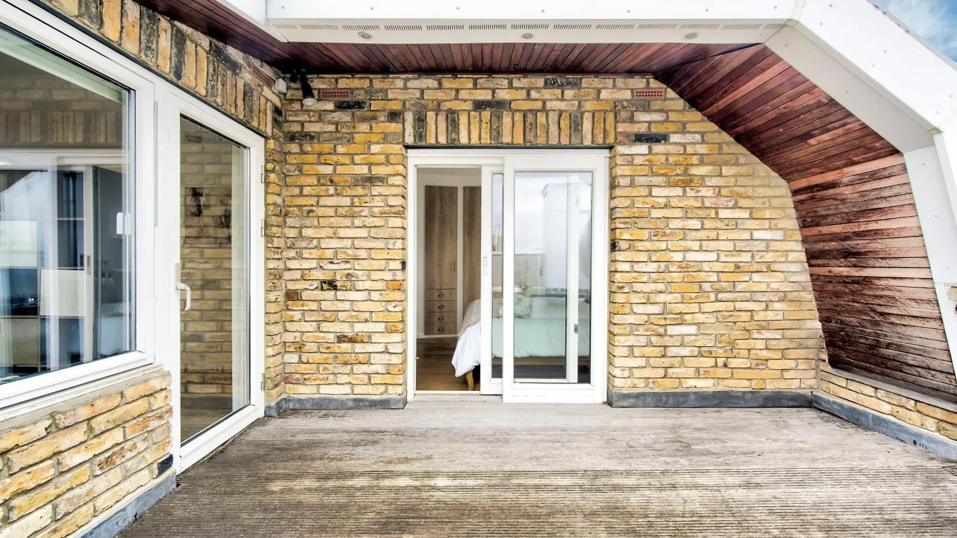 Duplex Apartment Shoreditch - The Living Elite Collection London