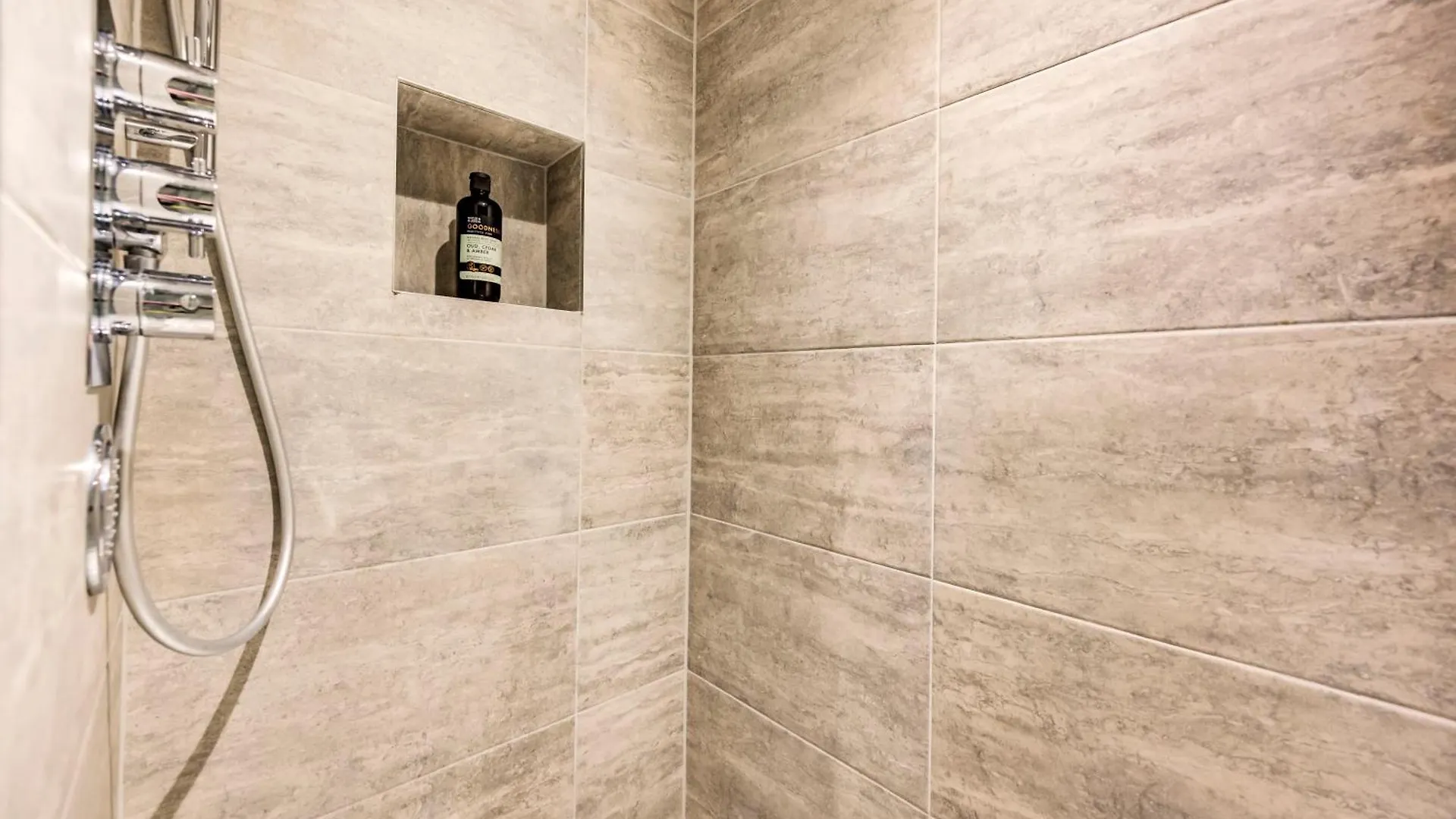 Duplex Apartment Shoreditch - The Living Elite Collection London 0*,  United Kingdom