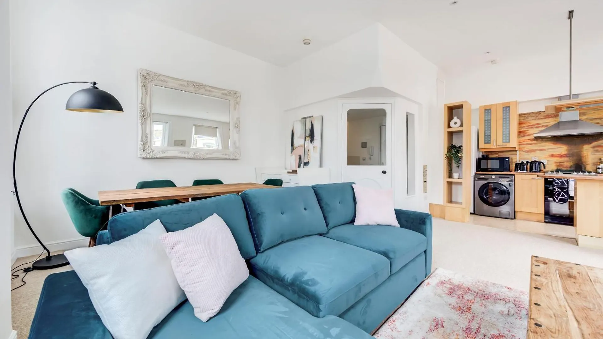 Duplex Apartment Shoreditch - The Living Elite Collection London