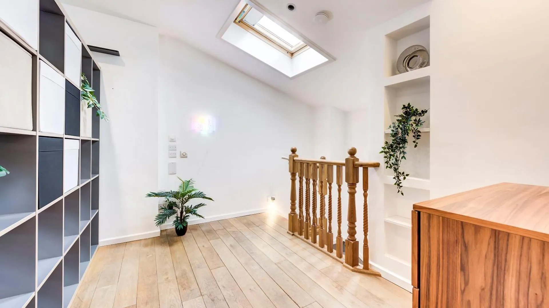 Duplex Apartment Shoreditch - The Living Elite Collection London